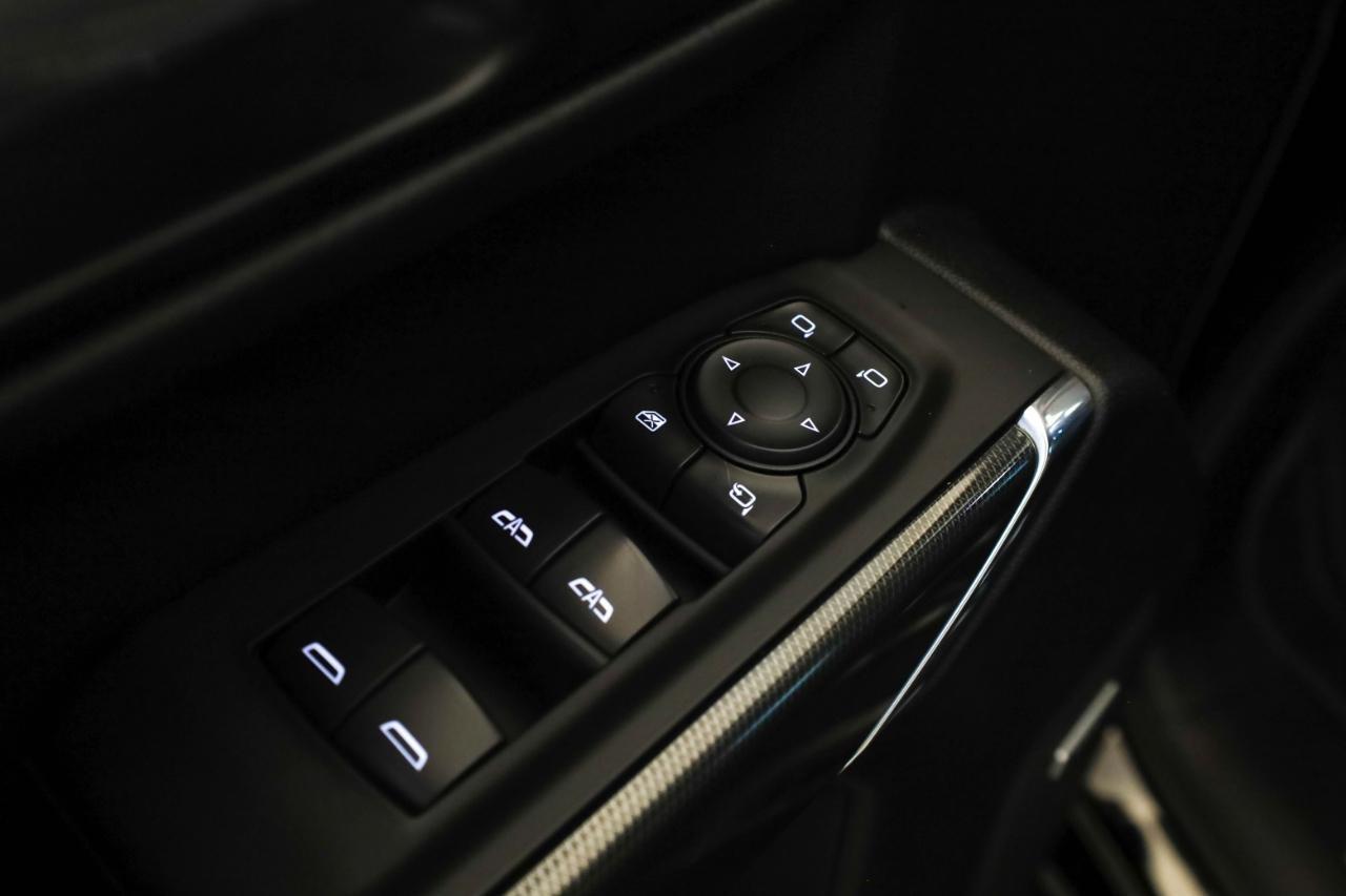 GMC Sierra 1500 4WD Crew Cab 147" AT4 2021