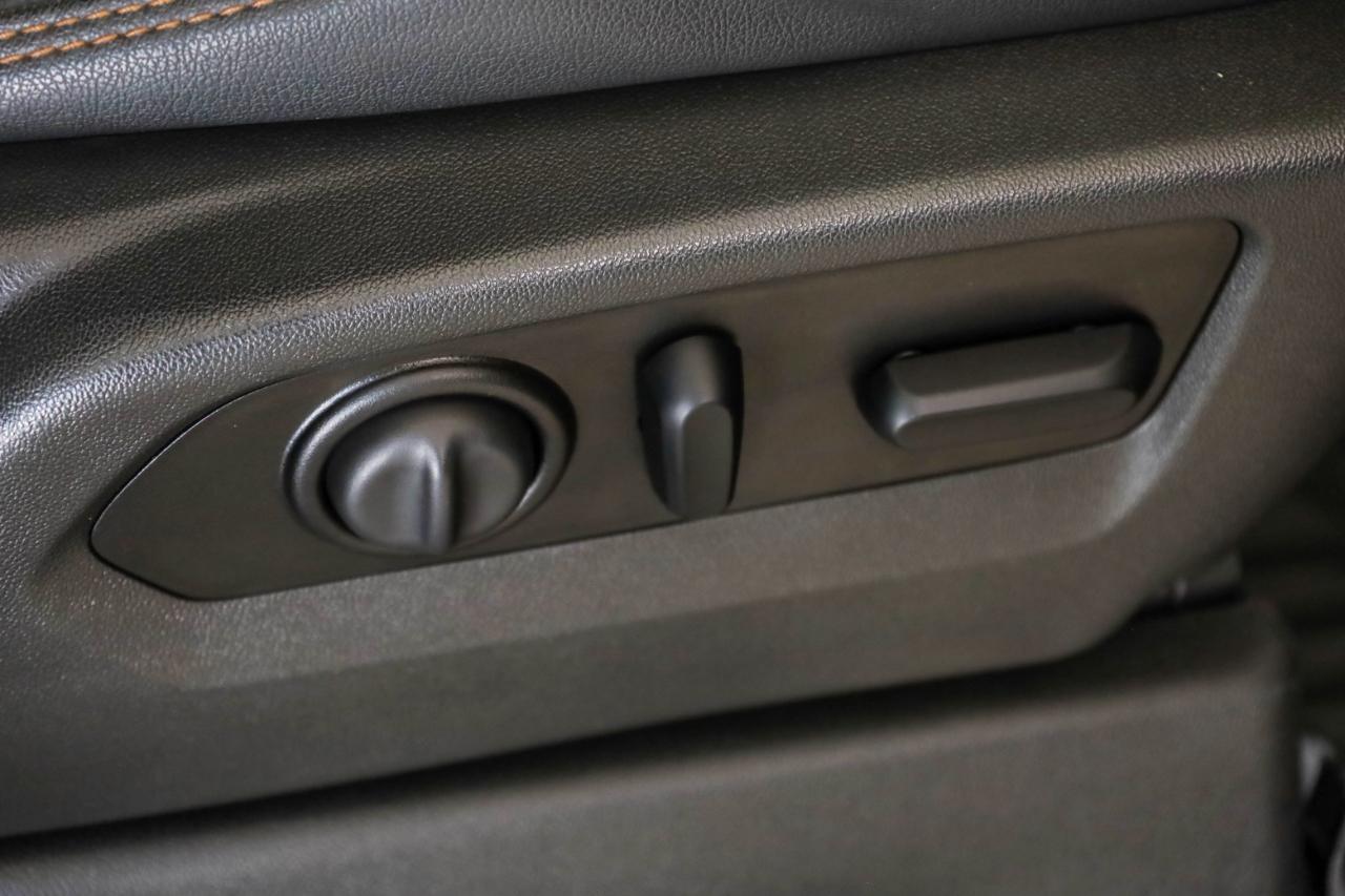 GMC Sierra 1500 4WD Crew Cab 147" AT4 2021