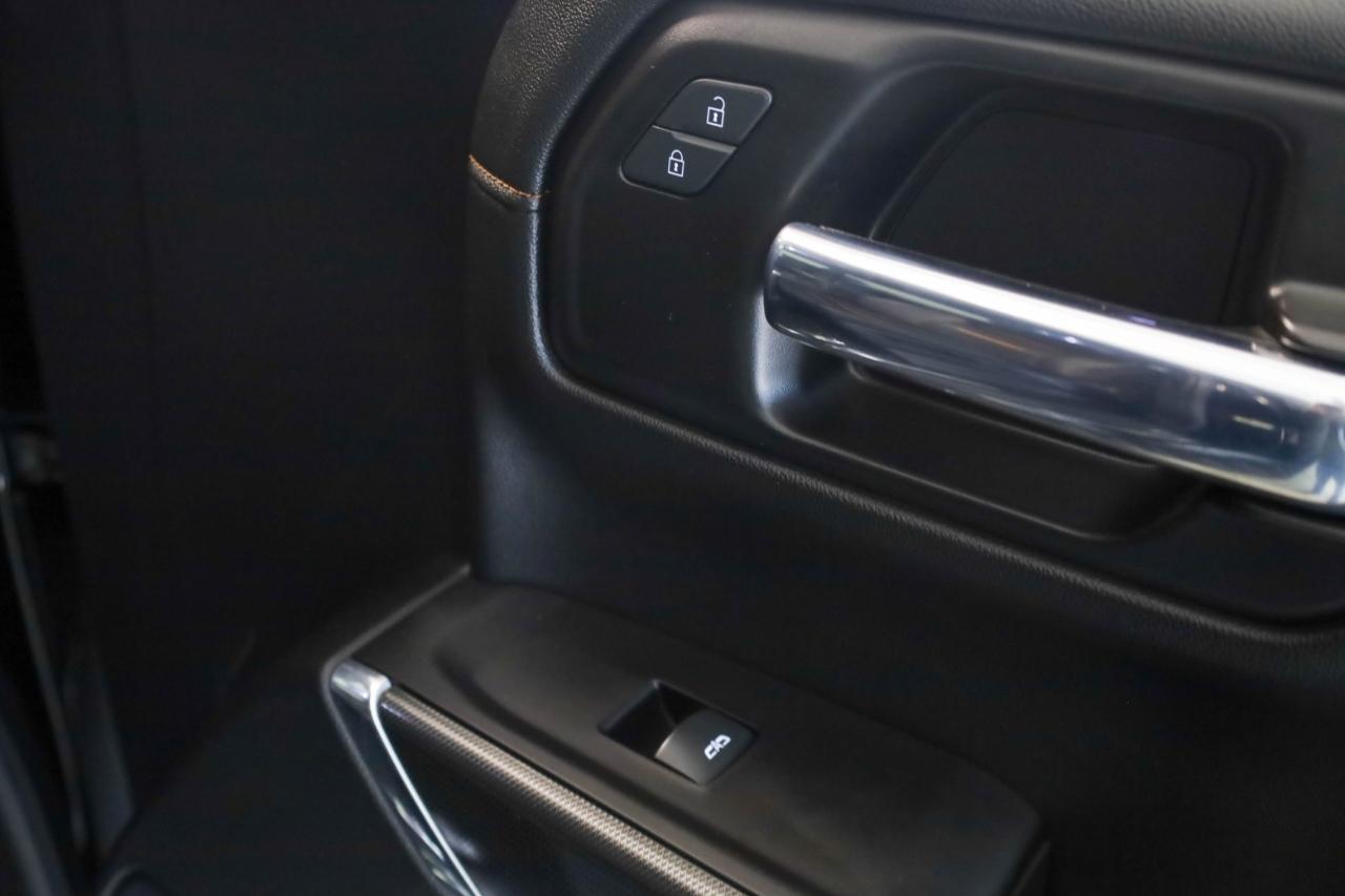 GMC Sierra 1500 4WD Crew Cab 147" AT4 2021