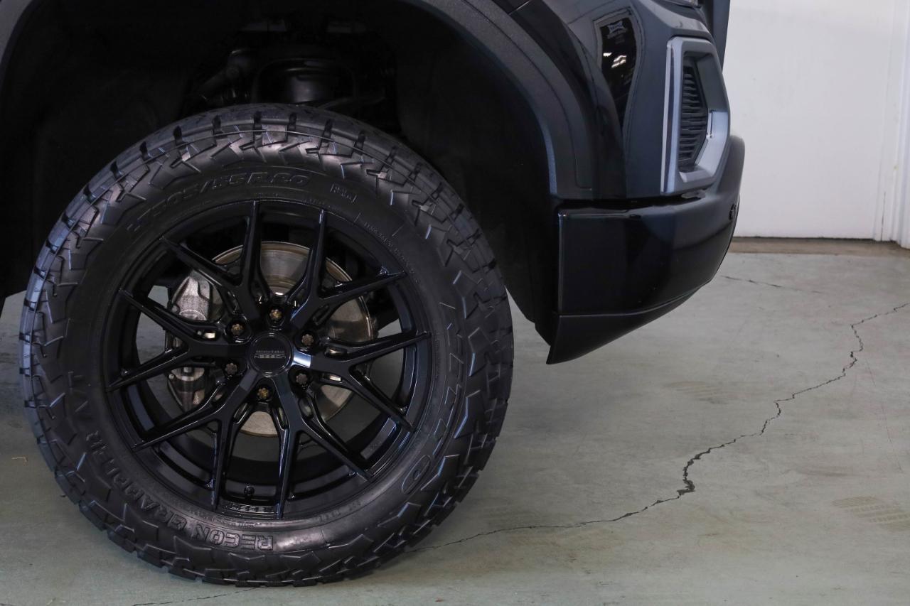 GMC Sierra 1500 4WD Crew Cab 147" AT4 2021