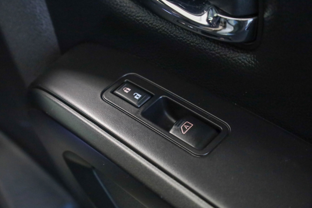 Nissan Titan 4x4 Crew Cab PRO-4X 2021