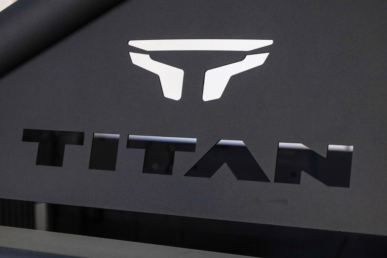 Nissan Titan 4x4 Crew Cab PRO-4X 2021