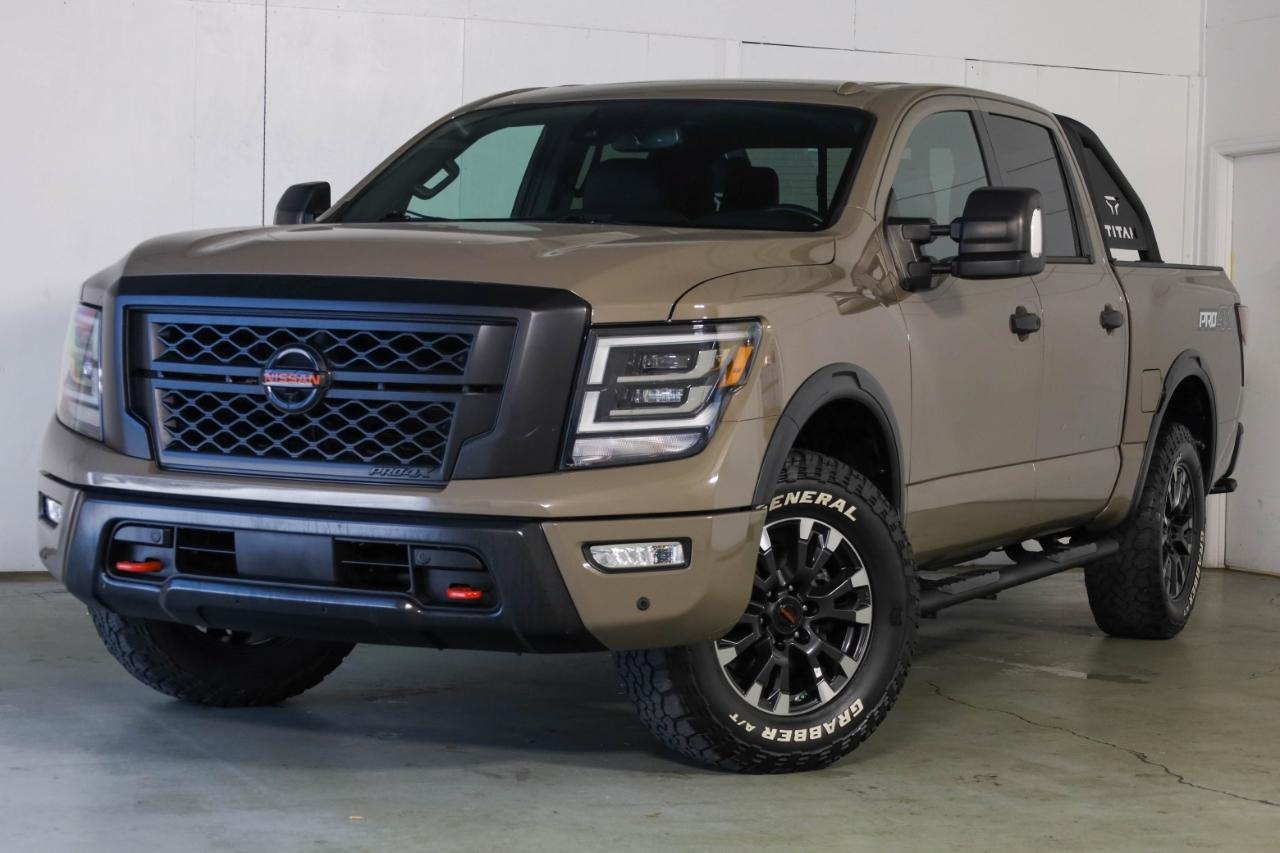 Nissan Titan 4x4 Crew Cab PRO-4X 2021