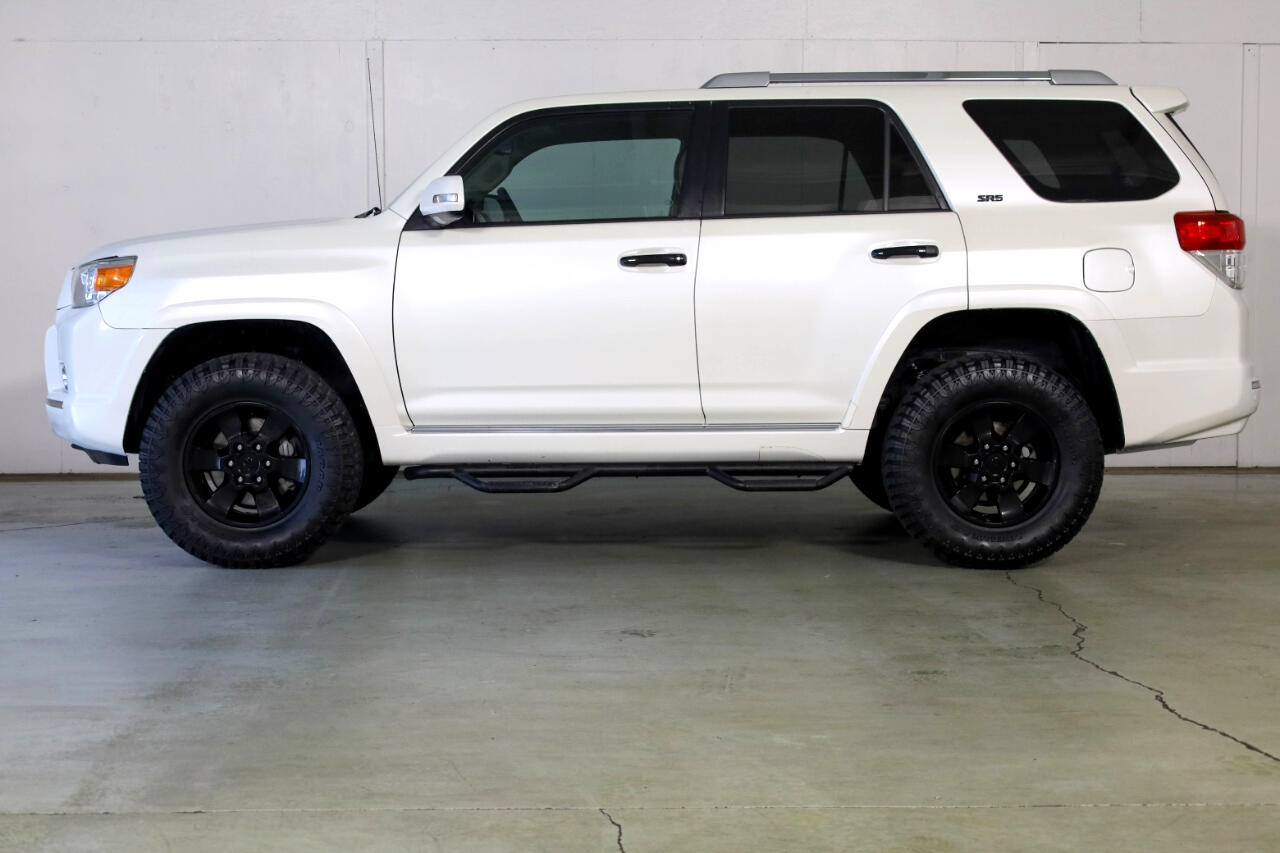 Toyota 4Runner RWD 4dr V6 Limited (Natl) 2011