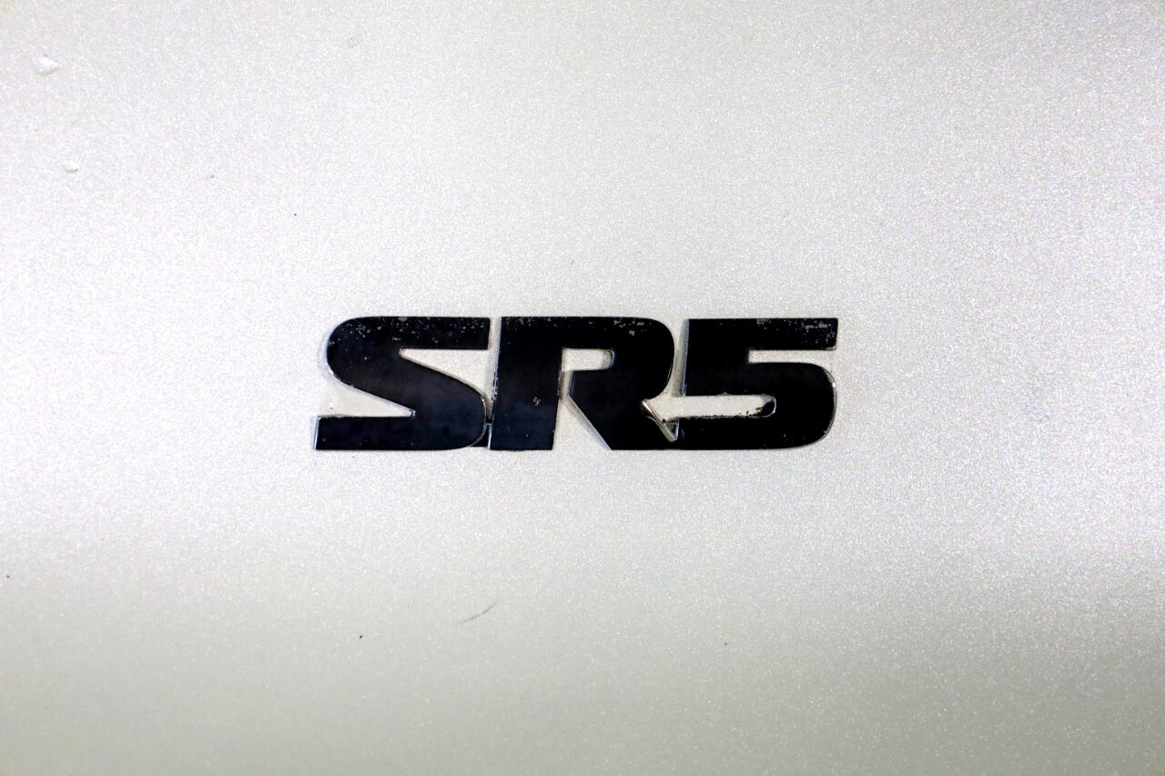 Toyota 4Runner RWD 4dr V6 Limited (Natl) 2011