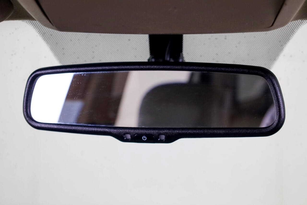 Toyota 4Runner RWD 4dr V6 Limited (Natl) 2011