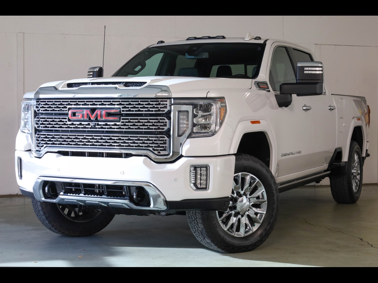 GMC Sierra 2500HD 4WD Crew Cab 159" Denali 2022