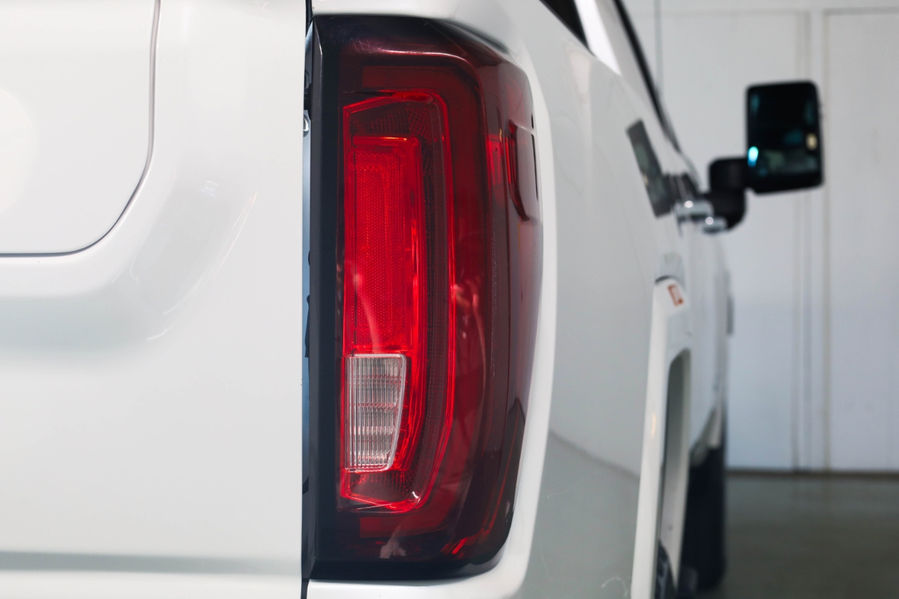 GMC Sierra 2500HD 4WD Crew Cab 159" Denali 2022