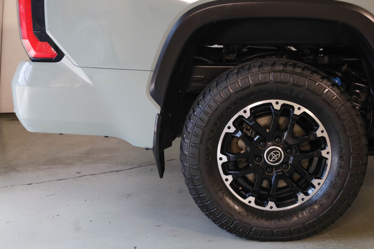 Toyota Tundra 4WD SR5 CrewMax 6.5' Bed (Natl) 2022