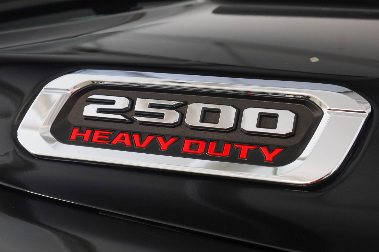 RAM 2500 Limited 4x4 Crew Cab 6'4" Box 2022