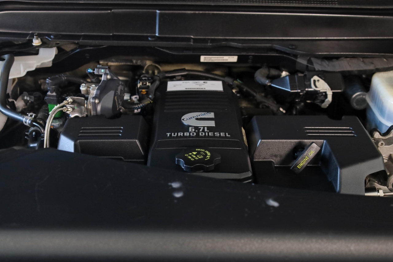 RAM 2500 Limited 4x4 Crew Cab 6'4" Box 2022