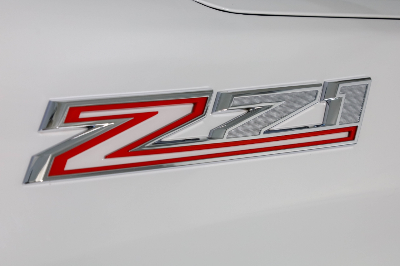 Chevrolet Silverado 1500 4WD Crew Cab 147" RST 2022