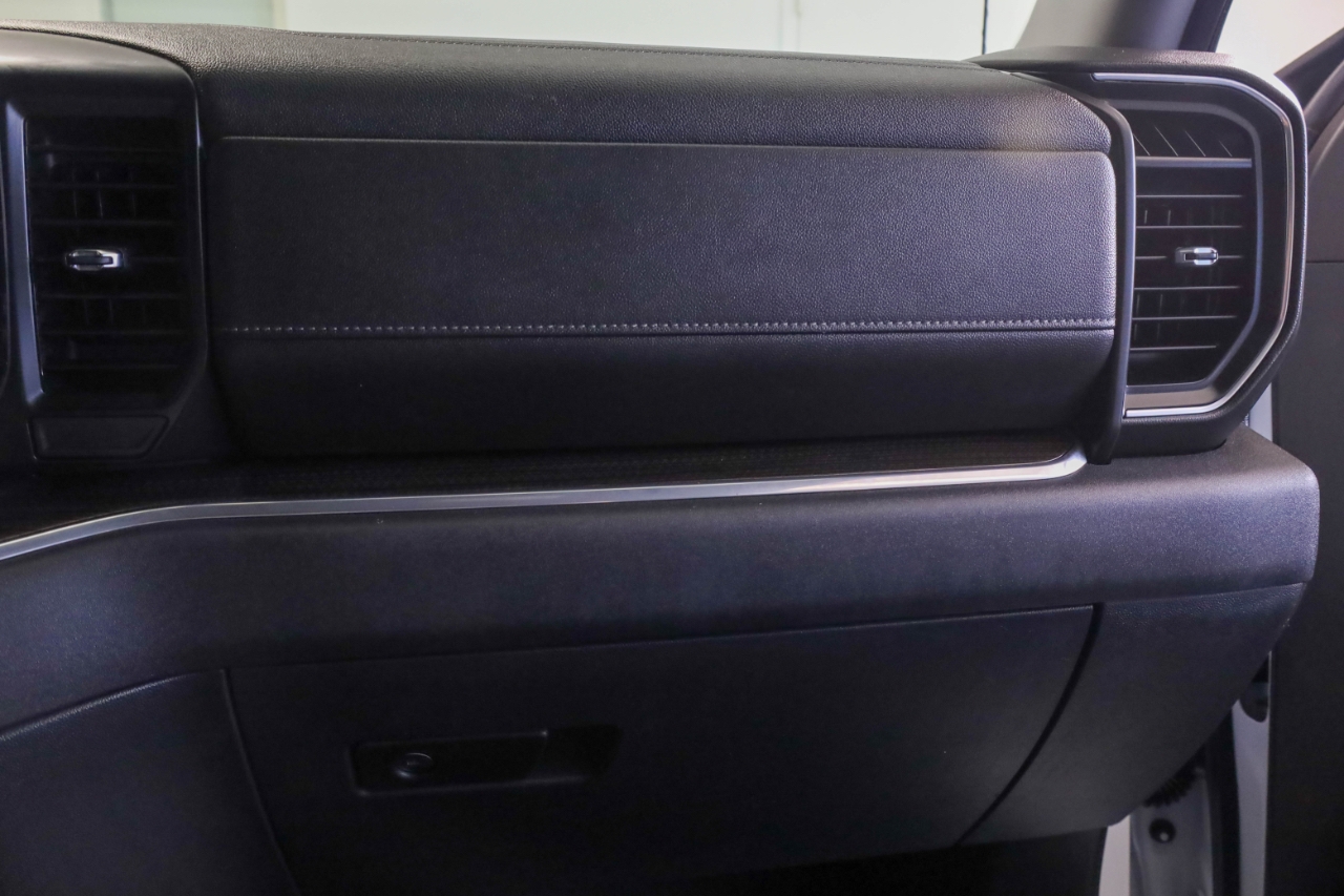 Chevrolet Silverado 1500 4WD Crew Cab 147" RST 2022