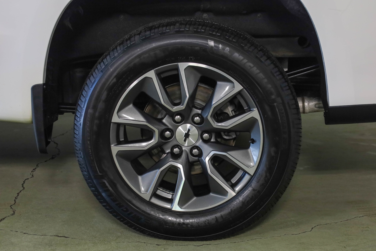 Chevrolet Silverado 1500 4WD Crew Cab 147" RST 2022