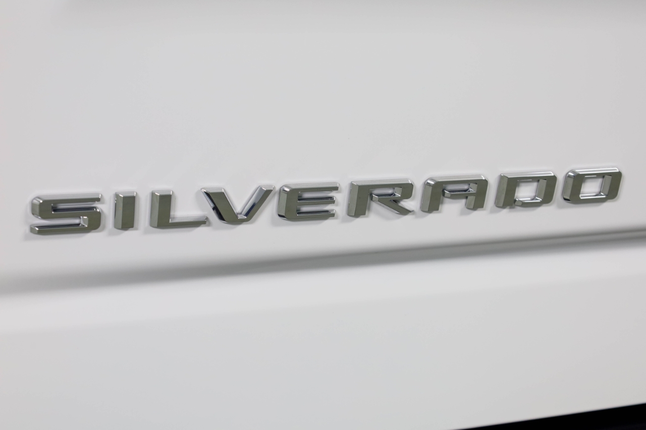 Chevrolet Silverado 1500 4WD Crew Cab 147" RST 2022