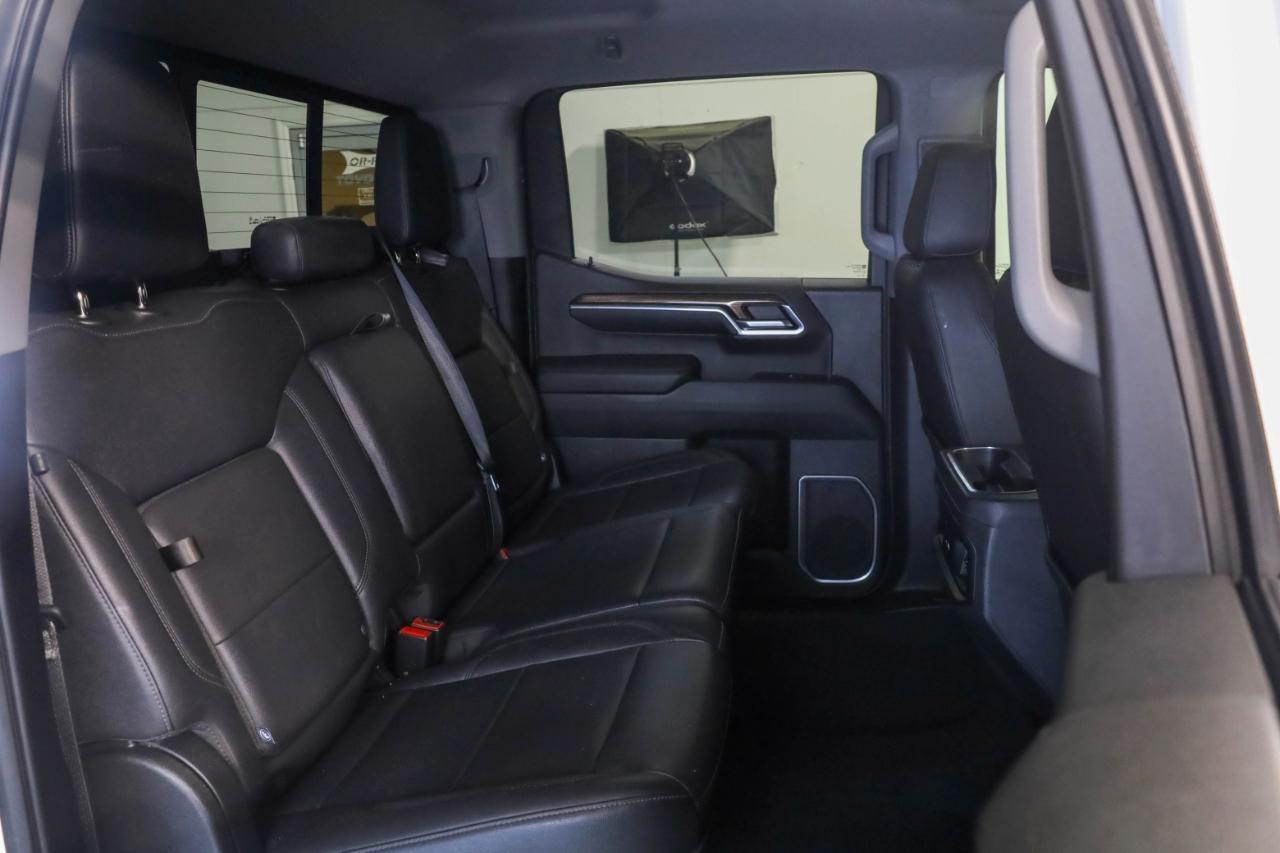 Chevrolet Silverado 1500 4WD Crew Cab 147" RST 2022