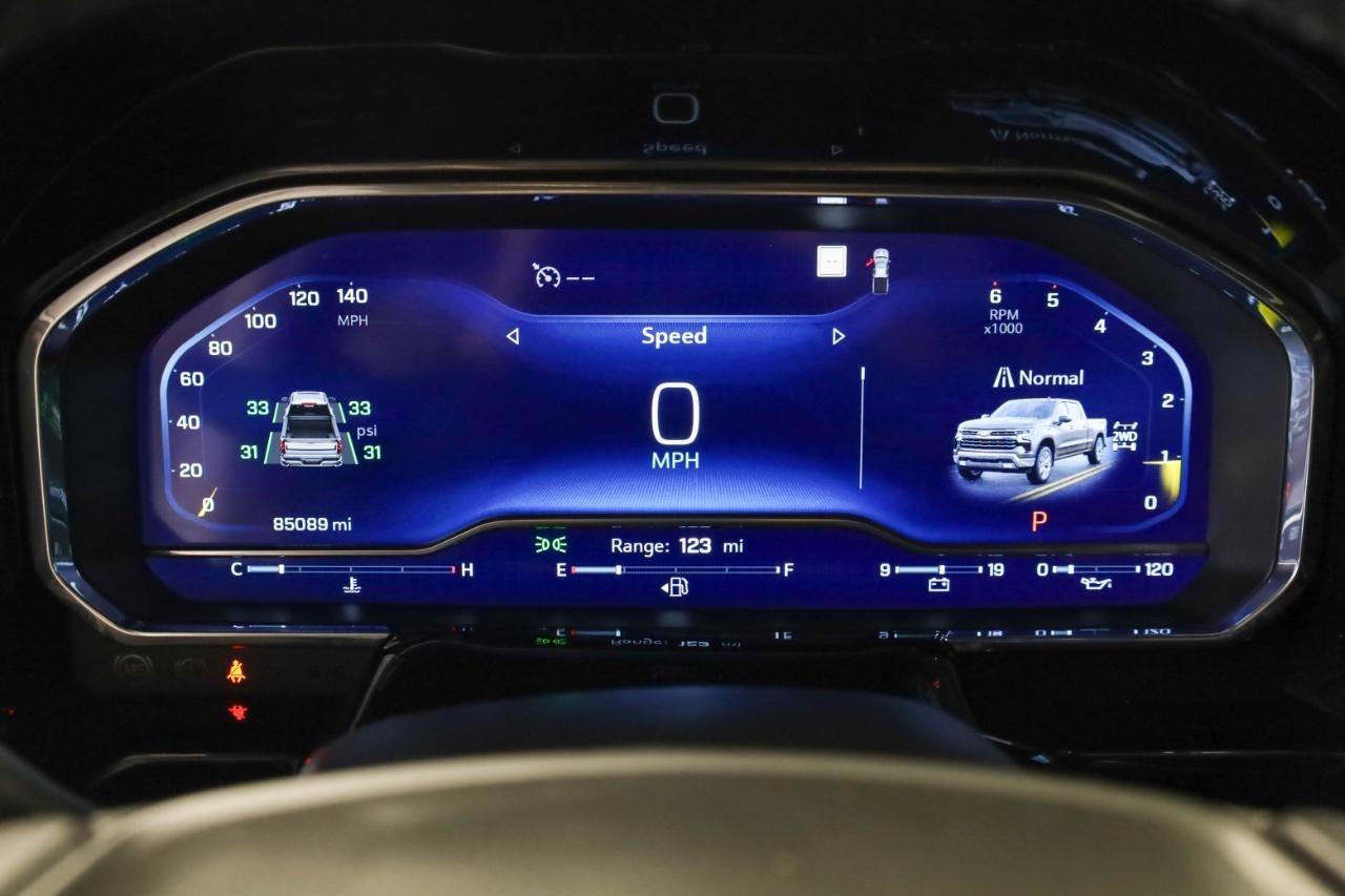 Chevrolet Silverado 1500 4WD Crew Cab 147" RST 2022