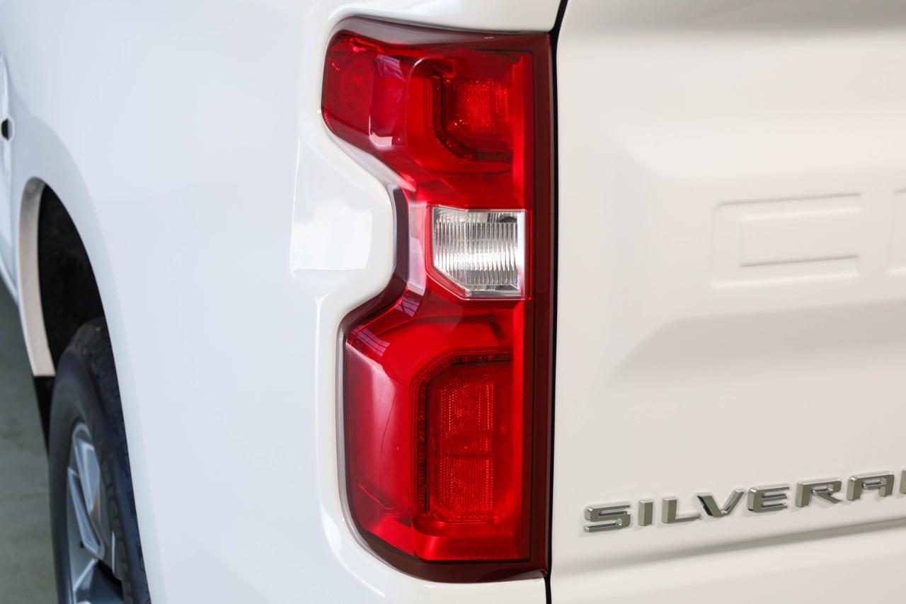 Chevrolet Silverado 1500 4WD Crew Cab 147" RST 2022