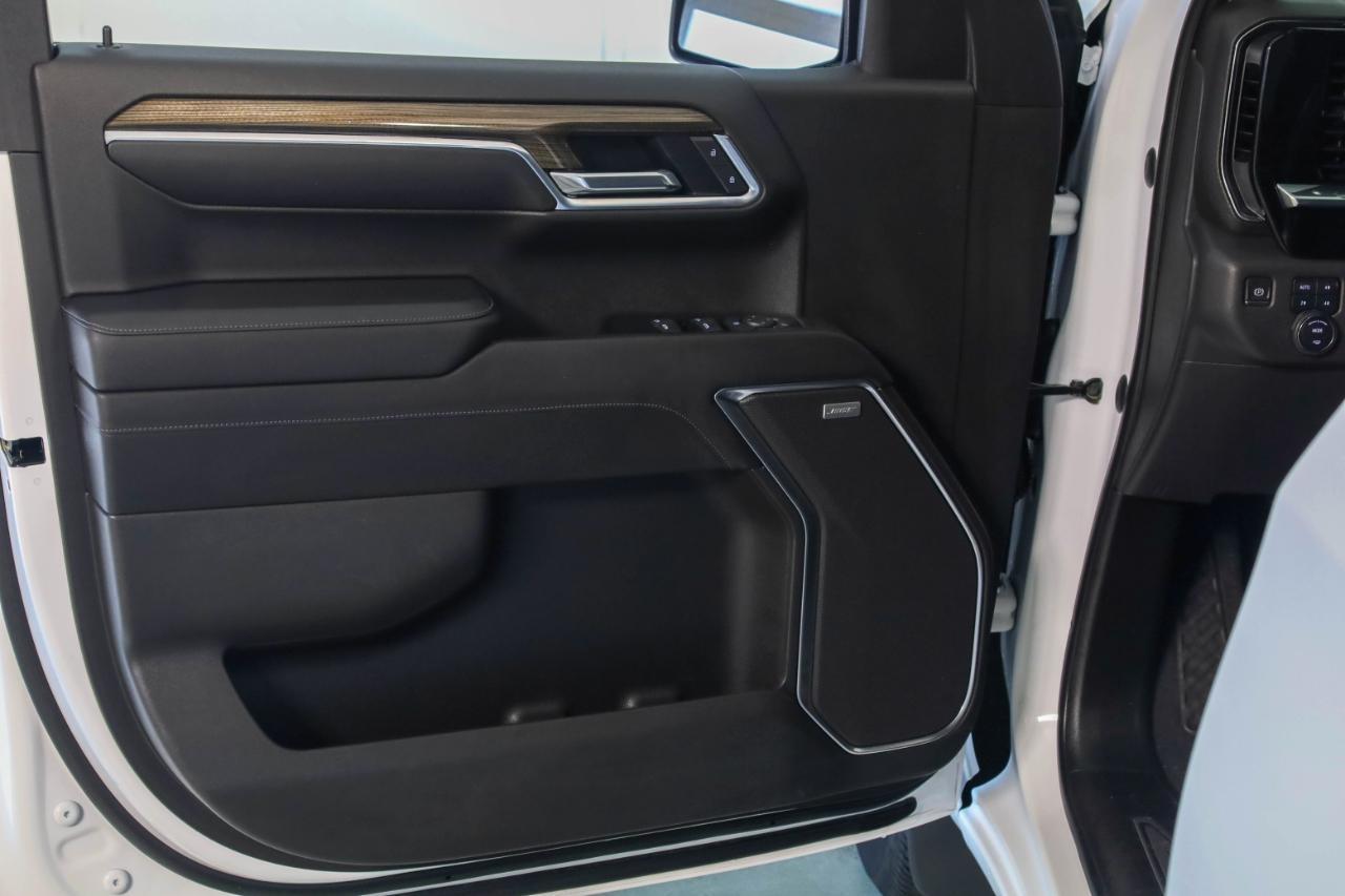 Chevrolet Silverado 1500 4WD Crew Cab 147" RST 2022