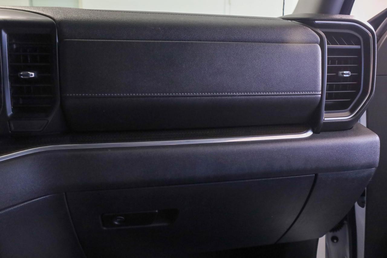 Chevrolet Silverado 1500 4WD Crew Cab 147" RST 2022