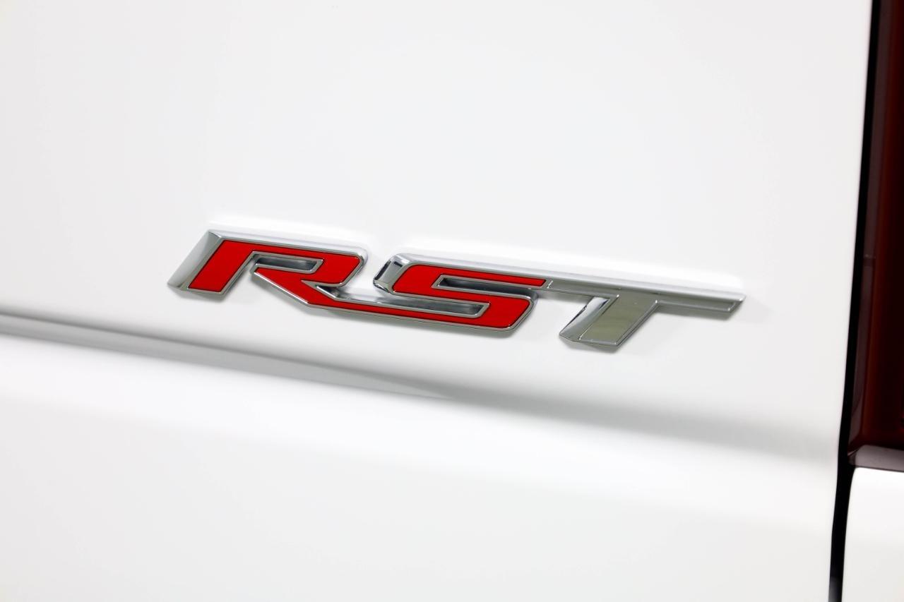Chevrolet Silverado 1500 4WD Crew Cab 147" RST 2022