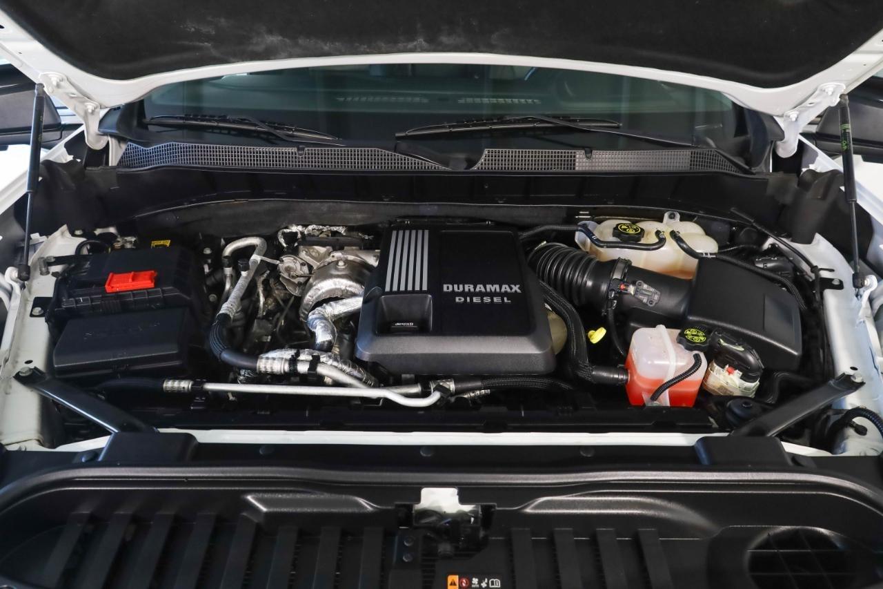 Chevrolet Silverado 1500 4WD Crew Cab 147" RST 2022