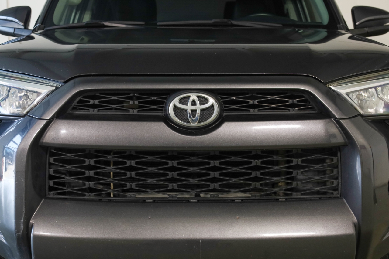 Toyota 4Runner TRD Off Road Premium 4WD (Natl) 2019