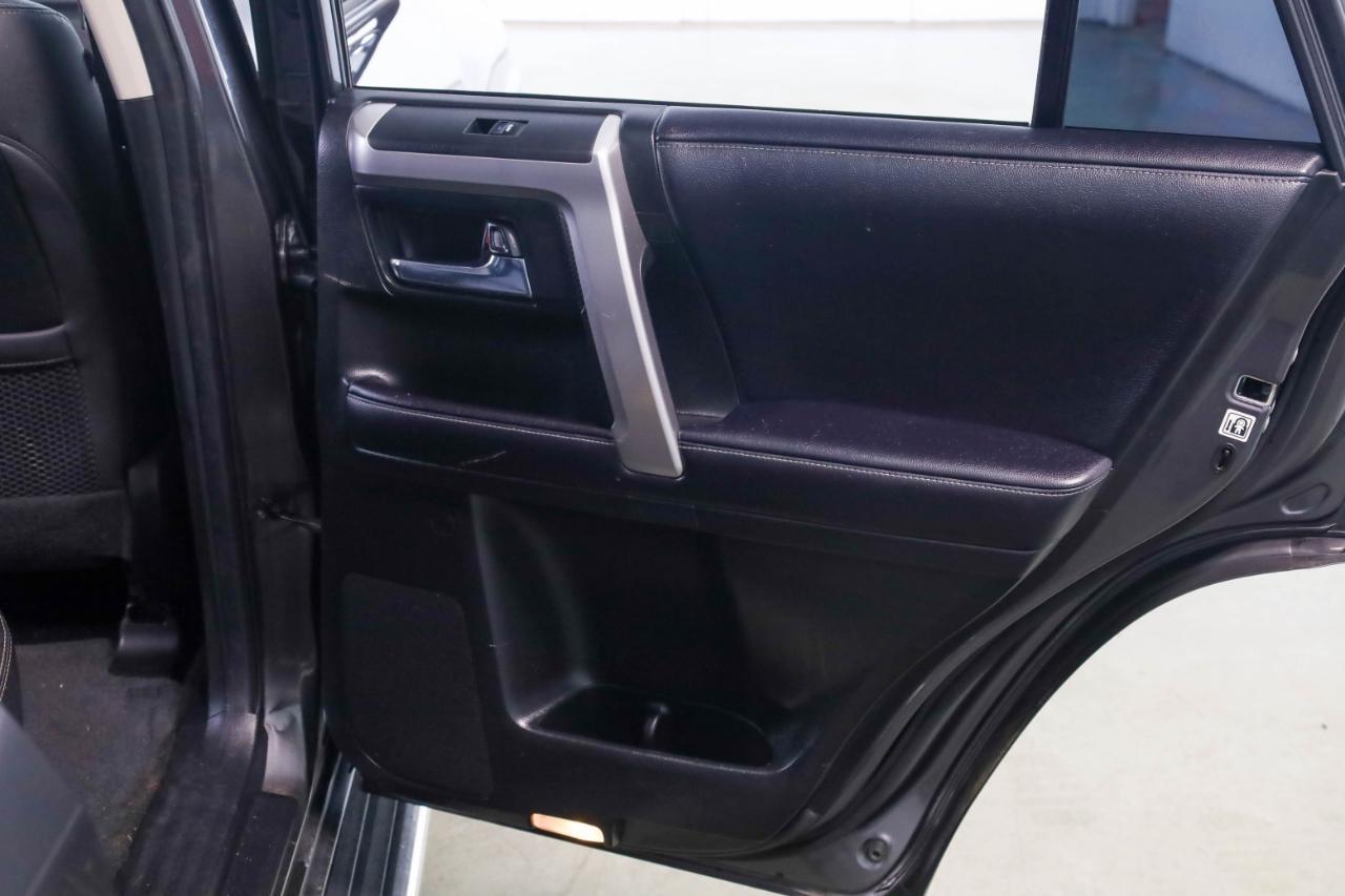 Toyota 4Runner TRD Off Road Premium 4WD (Natl) 2019