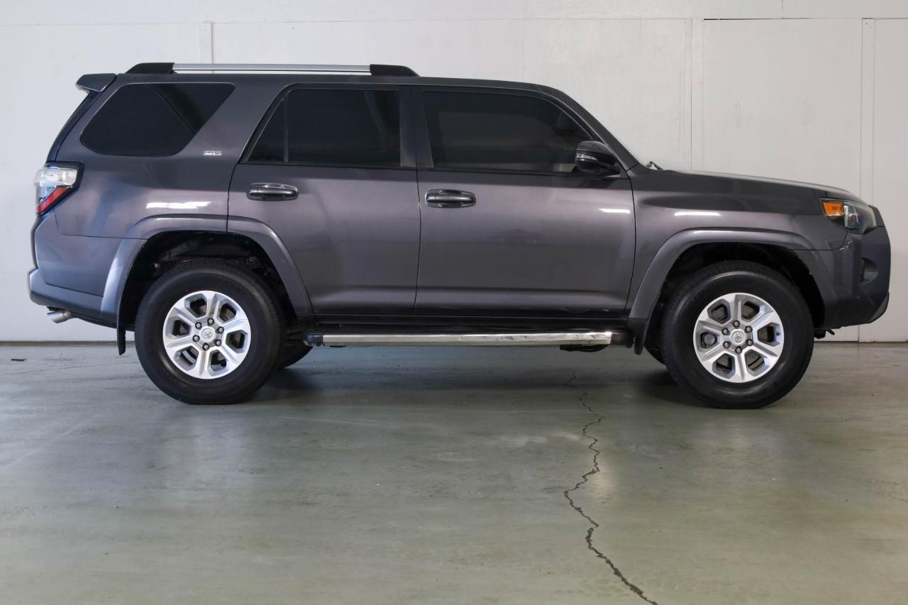 Toyota 4Runner TRD Off Road Premium 4WD (Natl) 2019
