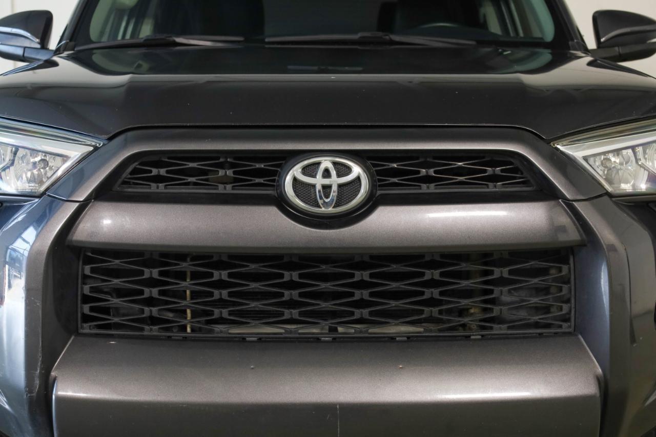 Toyota 4Runner TRD Off Road Premium 4WD (Natl) 2019
