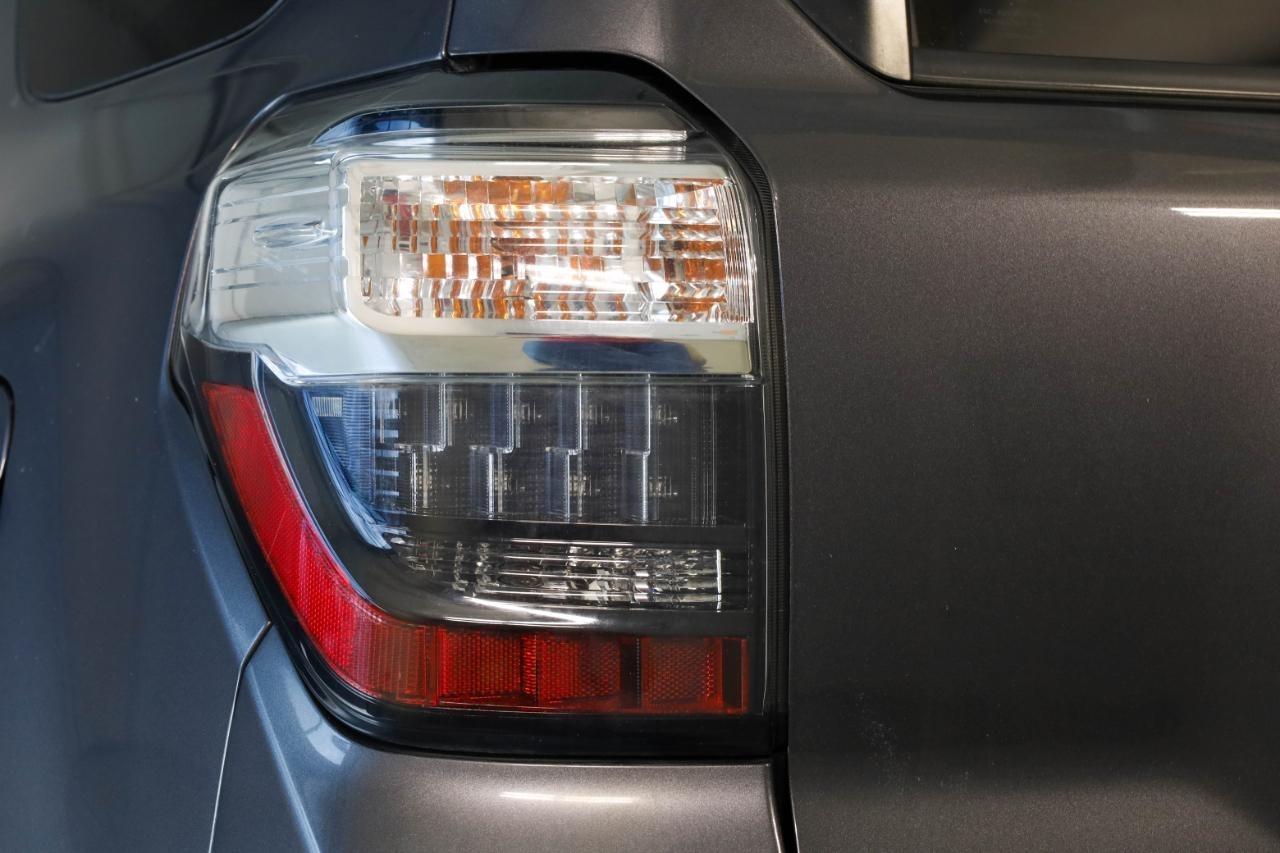 Toyota 4Runner TRD Off Road Premium 4WD (Natl) 2019