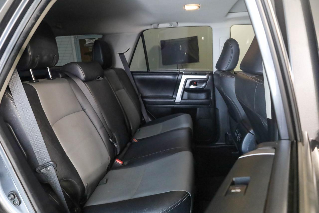 Toyota 4Runner TRD Off Road Premium 4WD (Natl) 2019