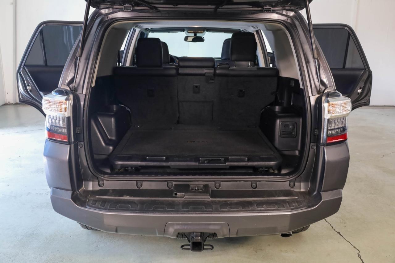 Toyota 4Runner TRD Off Road Premium 4WD (Natl) 2019