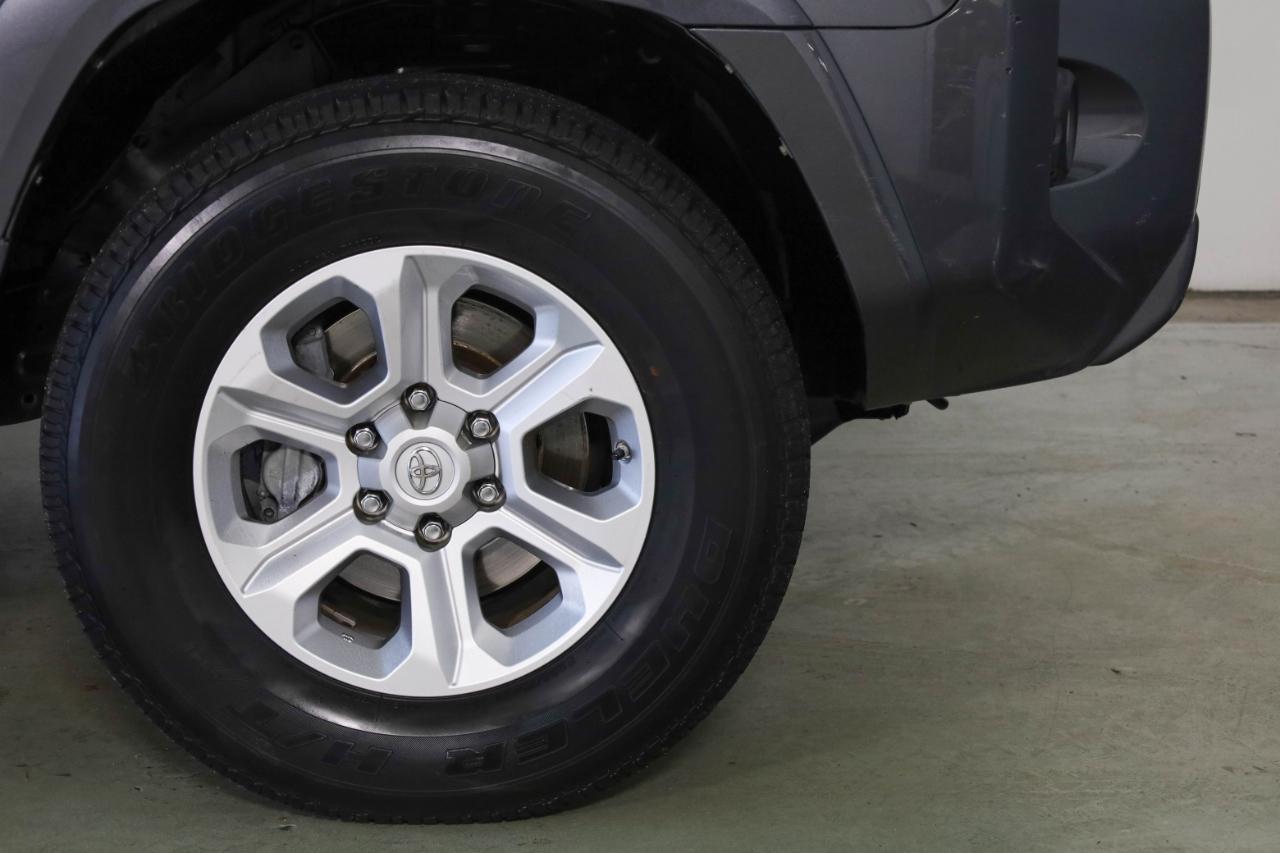 Toyota 4Runner TRD Off Road Premium 4WD (Natl) 2019