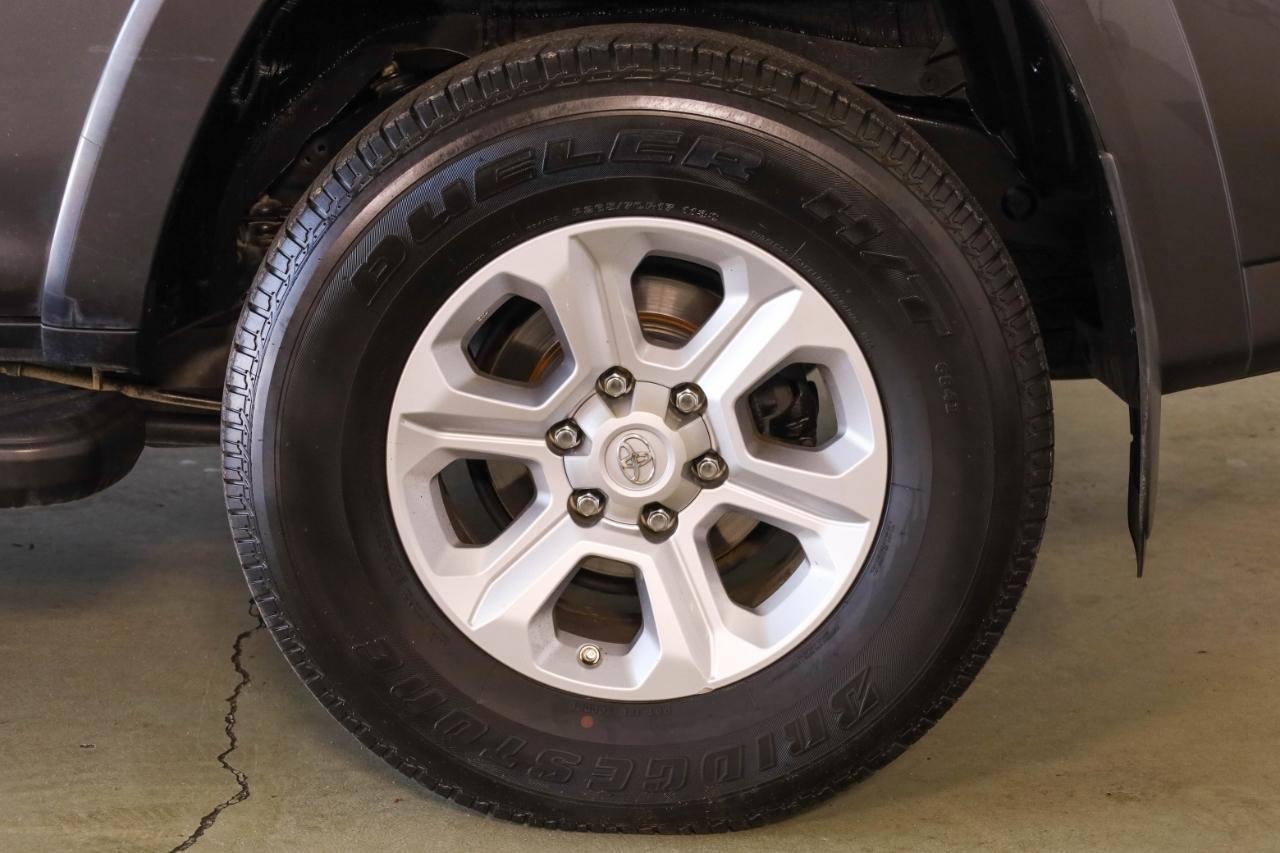 Toyota 4Runner TRD Off Road Premium 4WD (Natl) 2019