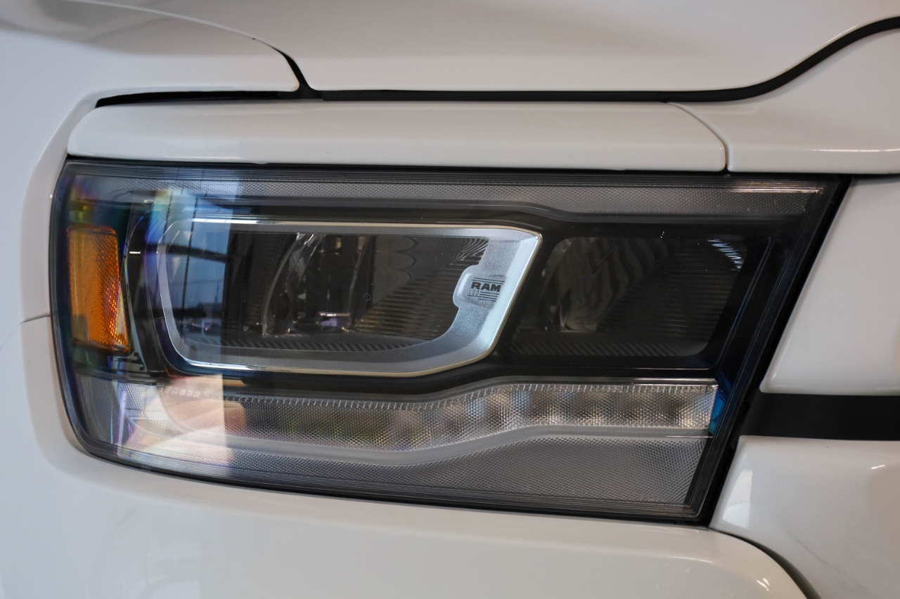 RAM 1500 Laramie 4x4 Crew Cab 5'7" Box 2022