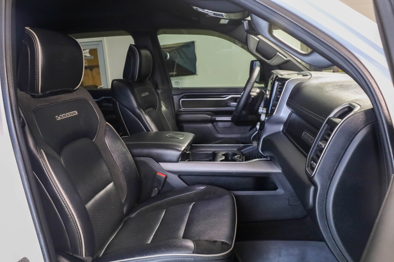 RAM 1500 Laramie 4x4 Crew Cab 5'7" Box 2022