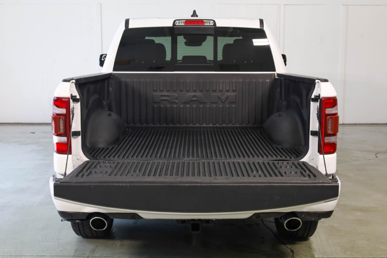 RAM 1500 Laramie 4x4 Crew Cab 5'7" Box 2022