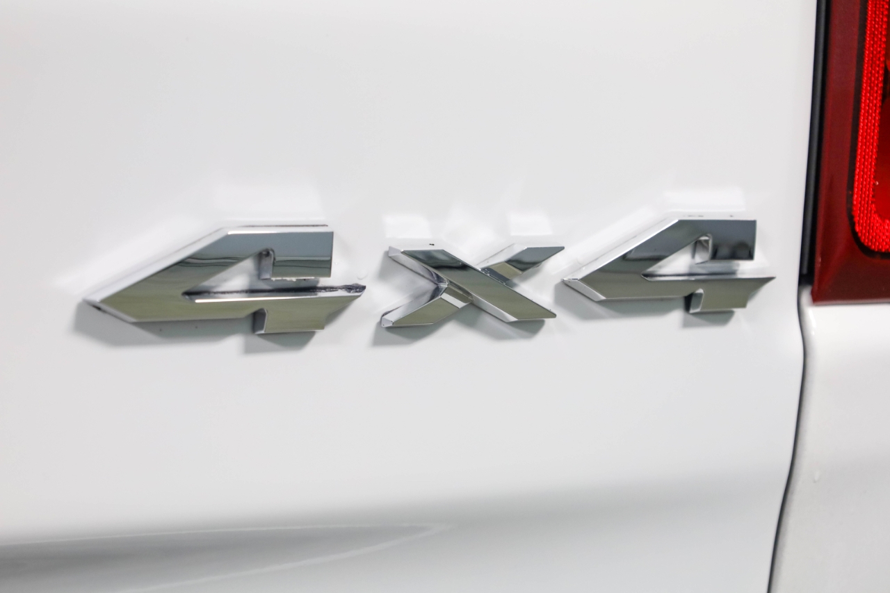 RAM 1500 Laramie 4x4 Crew Cab 5'7" Box 2022