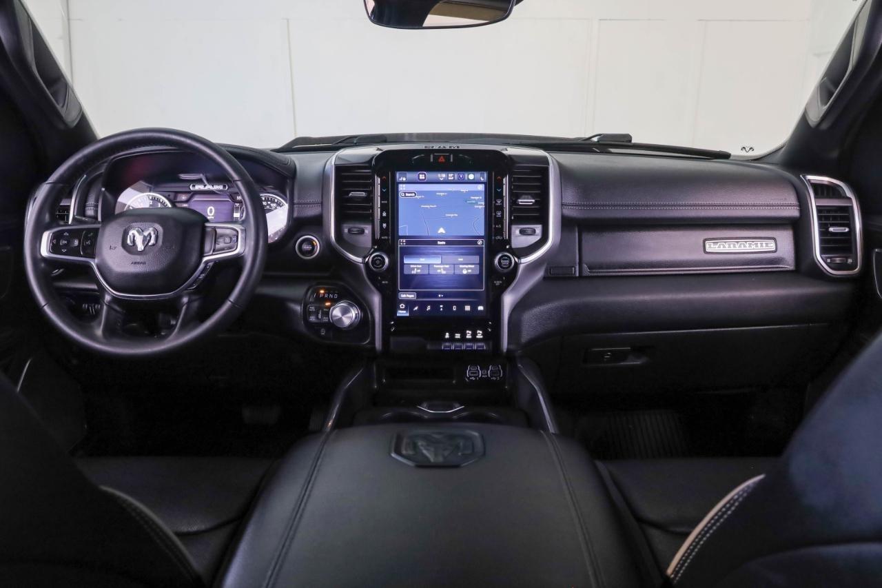 RAM 1500 Laramie 4x4 Crew Cab 5'7" Box 2022