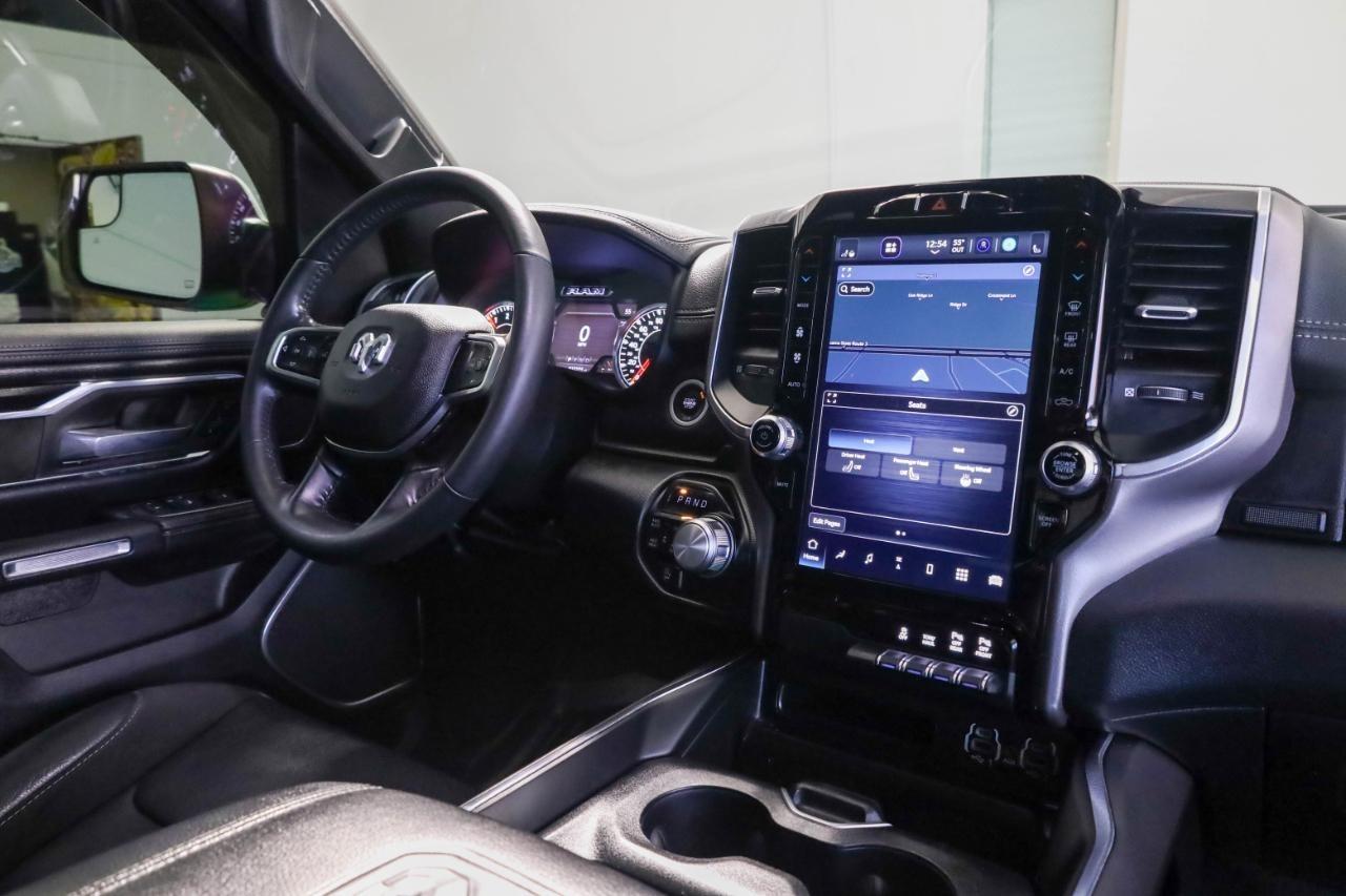 RAM 1500 Laramie 4x4 Crew Cab 5'7" Box 2022