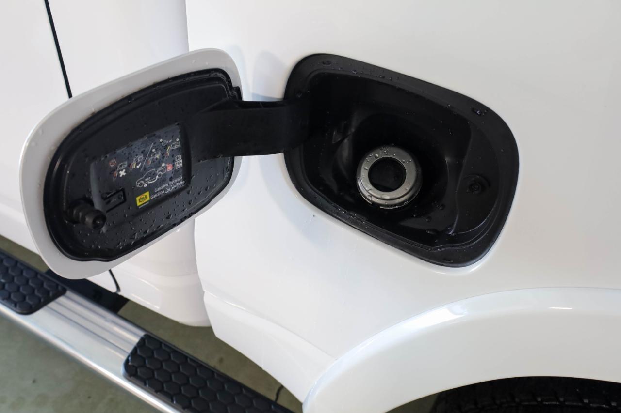 RAM 1500 Laramie 4x4 Crew Cab 5'7" Box 2022