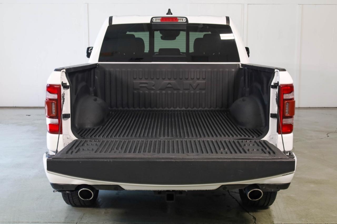 RAM 1500 Laramie 4x4 Crew Cab 5'7" Box 2022