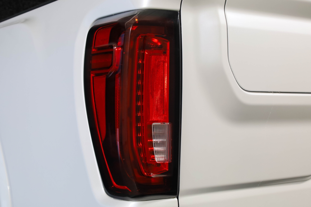 GMC Sierra 2500HD 4WD Crew Cab 159" Denali 2023