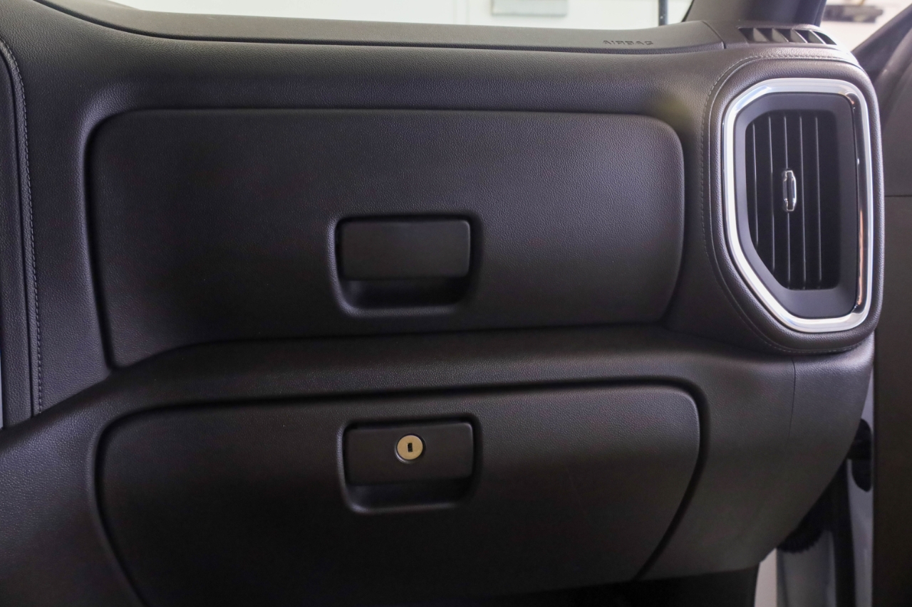 GMC Sierra 2500HD 4WD Crew Cab 159" Denali 2023