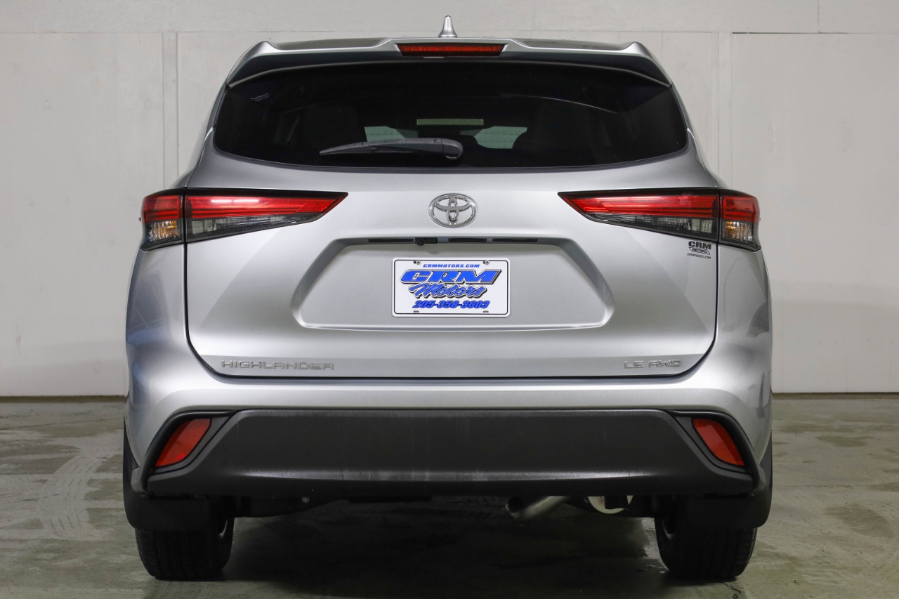 Toyota Highlander LE AWD (Natl) 2020