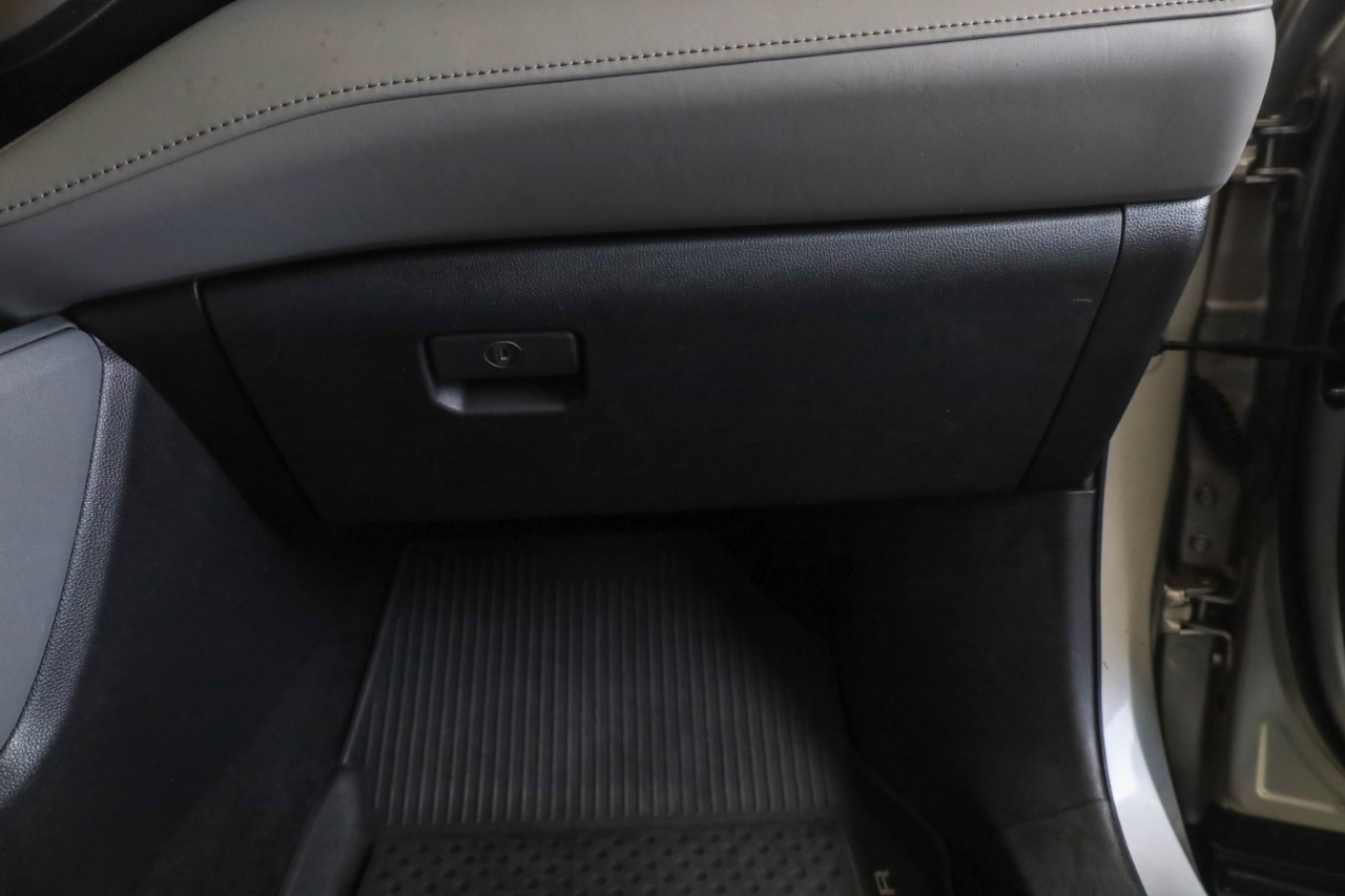 Toyota Highlander LE AWD (Natl) 2020