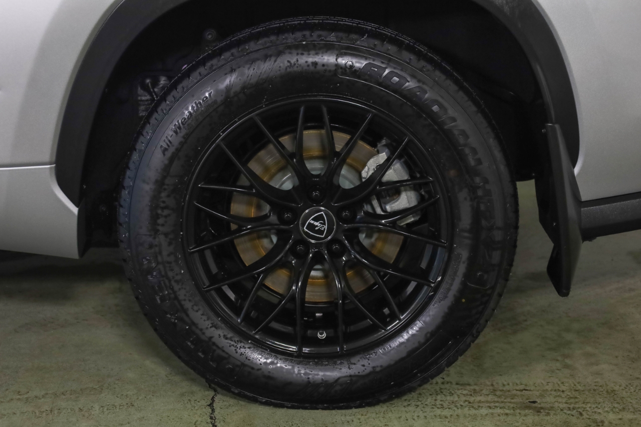 Toyota Highlander LE AWD (Natl) 2020