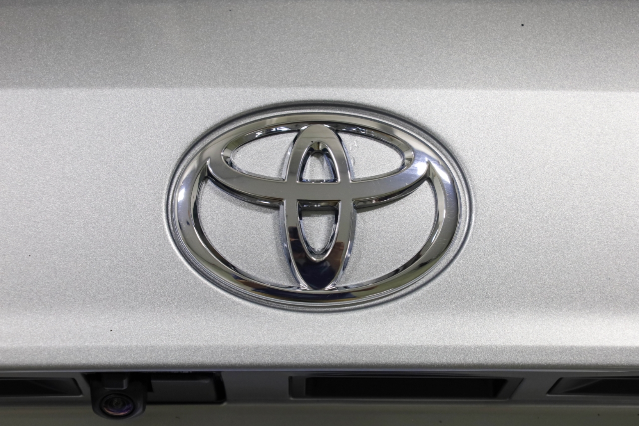 Toyota Highlander LE AWD (Natl) 2020