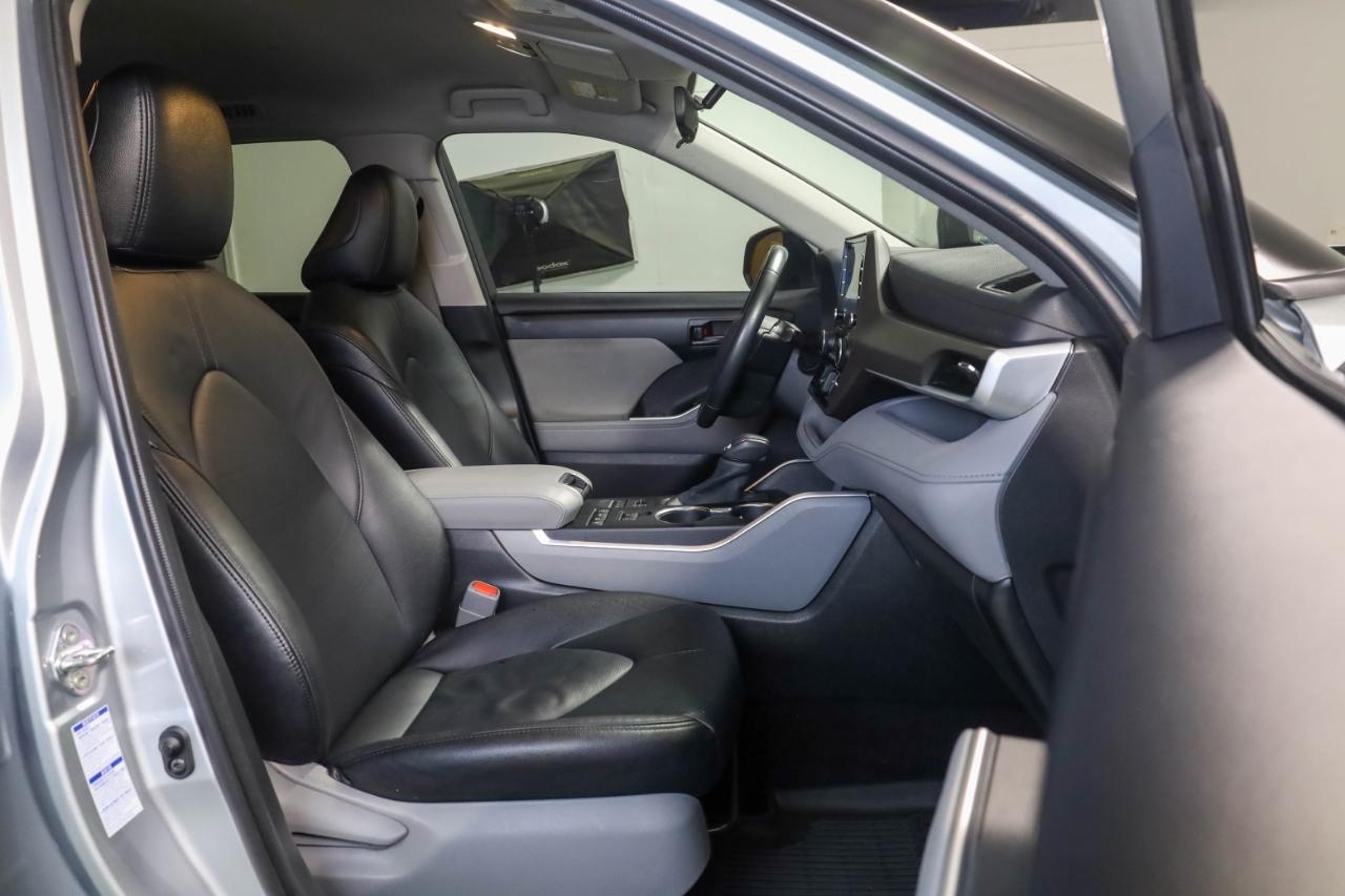 Toyota Highlander LE AWD (Natl) 2020